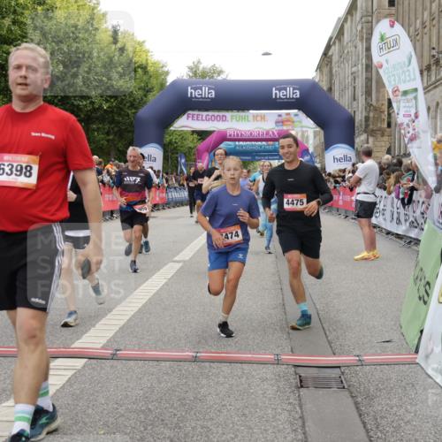 06.09.2026 - CURREX Alsterlauf Yannick Fuchs http://msf.ph/oto/10123695 06.09.2026 10:02:57 Ziel 2500, 2687, 3338, 3721, 3909, 4345, 4348, 4474, 4475, 4730, 5190, 5366, 5465, 5659, 5771, 5780, 5865, 5866, 6398, 8282 meine-sportfotos.de