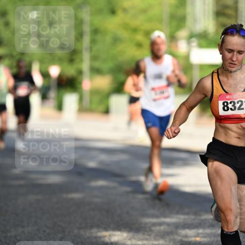 06.09.2026 - CURREX Alsterlauf Dr. Thomas Lammeyer http://msf.ph/oto/10123723 06.09.2026 09:40:12 Laufen 8321 meine-sportfotos.de
