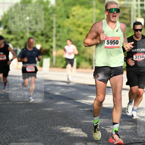 06.09.2026 - CURREX Alsterlauf Dr. Thomas Lammeyer http://msf.ph/oto/10123755 06.09.2026 09:40:16 Laufen 5950, 3110 meine-sportfotos.de