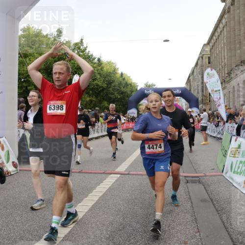 06.09.2026 - CURREX Alsterlauf Yannick Fuchs http://msf.ph/oto/10123758 06.09.2026 10:02:59 Ziel 2500, 2687, 3338, 3721, 3909, 4345, 4348, 4474, 4475, 4730, 5190, 5366, 5465, 5659, 5771, 5780, 5865, 5866, 5903, 6046, 6398 meine-sportfotos.de