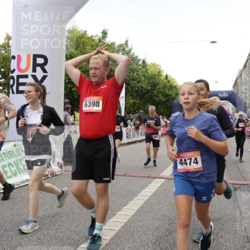 06.09.2026 - CURREX Alsterlauf Yannick Fuchs http://msf.ph/oto/10123770 06.09.2026 10:02:59 Ziel 2500, 2687, 3338, 3721, 3909, 4345, 4348, 4474, 4475, 4730, 5190, 5366, 5465, 5659, 5771, 5780, 5865, 5866, 5903, 6046, 6398 meine-sportfotos.de