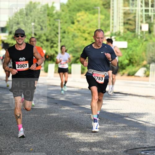 06.09.2026 - CURREX Alsterlauf Dr. Thomas Lammeyer http://msf.ph/oto/10123776 06.09.2026 09:40:18 Laufen 2007, 2753 meine-sportfotos.de