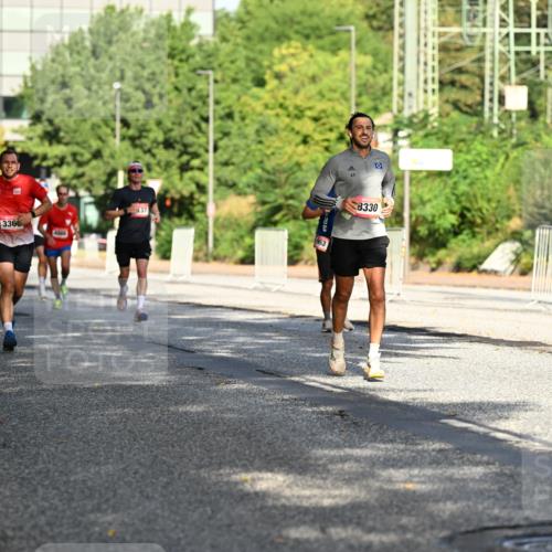 06.09.2026 - CURREX Alsterlauf Dr. Thomas Lammeyer http://msf.ph/oto/10123827 06.09.2026 09:40:24 Laufen 5776, 3366, 3572, 1963, 8330 meine-sportfotos.de