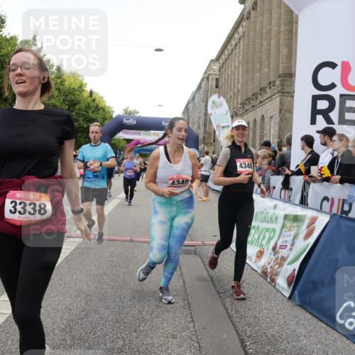 06.09.2026 - CURREX Alsterlauf Yannick Fuchs http://msf.ph/oto/10123830 06.09.2026 10:03:01 Ziel 2687, 3096, 3338, 3721, 3909, 4345, 4348, 4474, 4475, 4730, 4922, 5190, 5465, 5659, 5771, 5780, 5865, 5866, 5903, 6046, 6049, 6398, 8100 meine-sportfotos.de