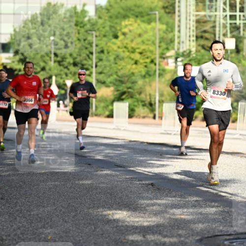 06.09.2026 - CURREX Alsterlauf Dr. Thomas Lammeyer http://msf.ph/oto/10123840 06.09.2026 09:40:25 Laufen 5776, 3572, 366, 8330 meine-sportfotos.de