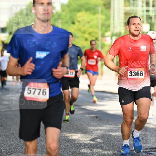 06.09.2026 - CURREX Alsterlauf Dr. Thomas Lammeyer http://msf.ph/oto/10123875 06.09.2026 09:40:28 Laufen 5776, 3366 meine-sportfotos.de