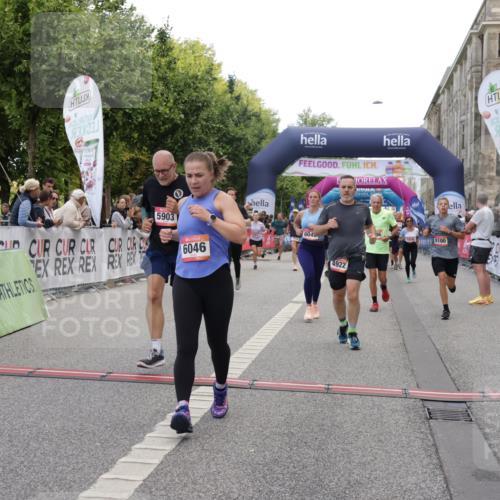 06.09.2026 - CURREX Alsterlauf Yannick Fuchs http://msf.ph/oto/10123879 06.09.2026 10:03:03 Ziel 3096, 3338, 3721, 3909, 4345, 4348, 4474, 4475, 4730, 4922, 5234, 5465, 5771, 5780, 5865, 5903, 6046, 6049, 6379, 6398, 8100 meine-sportfotos.de
