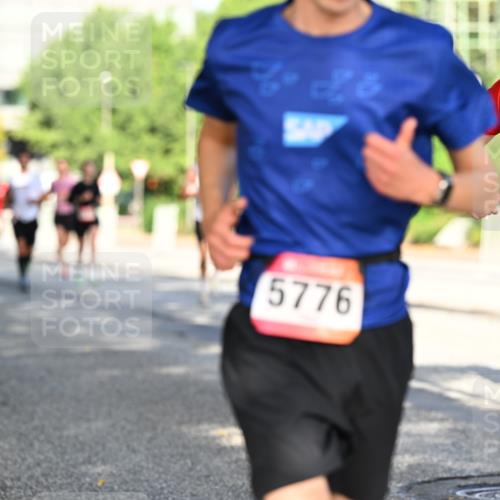 06.09.2026 - CURREX Alsterlauf Dr. Thomas Lammeyer http://msf.ph/oto/10123881 06.09.2026 09:40:29 Laufen 5776, 3366 meine-sportfotos.de