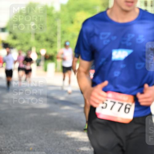 06.09.2026 - CURREX Alsterlauf Dr. Thomas Lammeyer http://msf.ph/oto/10123883 06.09.2026 09:40:29 Laufen 7, 5776, 336 meine-sportfotos.de