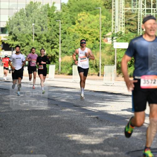 06.09.2026 - CURREX Alsterlauf Dr. Thomas Lammeyer http://msf.ph/oto/10123892 06.09.2026 09:40:30 Laufen 5952, 6221, 8233, 6004, 3572 meine-sportfotos.de