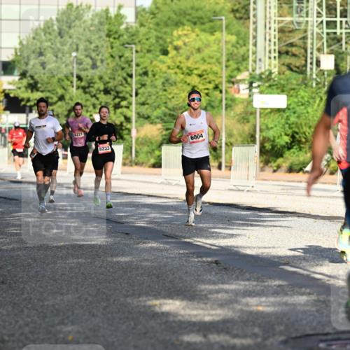 06.09.2026 - CURREX Alsterlauf Dr. Thomas Lammeyer http://msf.ph/oto/10123894 06.09.2026 09:40:30 Laufen 6221, 5952, 8233, 6004, 3572 meine-sportfotos.de