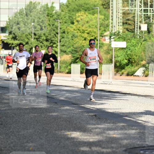 06.09.2026 - CURREX Alsterlauf Dr. Thomas Lammeyer http://msf.ph/oto/10123896 06.09.2026 09:40:30 Laufen 6164, 5952, 6221, 8233, 6004, 4988 meine-sportfotos.de