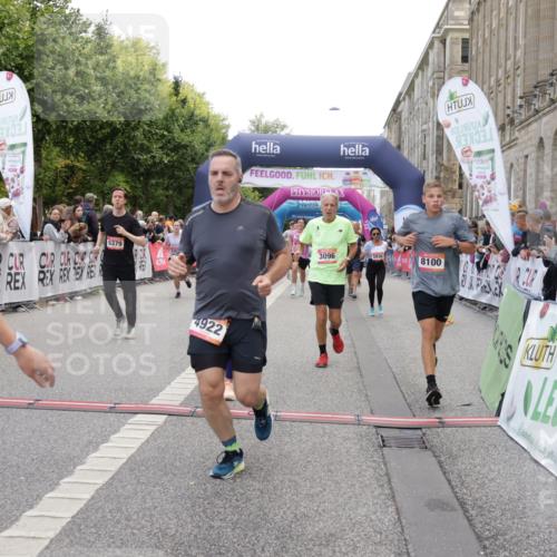 06.09.2026 - CURREX Alsterlauf Yannick Fuchs http://msf.ph/oto/10123927 06.09.2026 10:03:05 Ziel 2096, 3096, 3338, 3721, 3909, 3919, 3920, 4310, 4345, 4348, 4454, 4474, 4475, 4730, 4922, 5234, 5465, 5771, 5865, 5903, 5936, 6046, 6049, 6264, 6379, 8100 meine-sportfotos.de