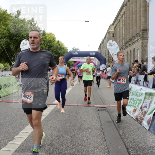 06.09.2026 - CURREX Alsterlauf Yannick Fuchs http://msf.ph/oto/10123943 06.09.2026 10:03:06 Ziel 2096, 2778, 3096, 3338, 3721, 3909, 3919, 3920, 4310, 4345, 4348, 4454, 4519, 4730, 4922, 5234, 5465, 5903, 5936, 6046, 6049, 6264, 6324, 6379, 8100, 8288 meine-sportfotos.de