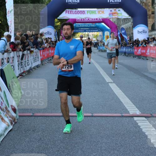 06.09.2026 - CURREX Alsterlauf Strokosch-Dieckow http://msf.ph/oto/10123950 06.09.2026 09:42:46 Ziel 2007, 2729, 3110, 3692, 3815, 4006, 4607, 5173, 5675, 5811, 6376, 6381 meine-sportfotos.de
