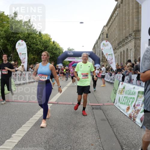 06.09.2026 - CURREX Alsterlauf Yannick Fuchs http://msf.ph/oto/10123953 06.09.2026 10:03:06 Ziel 2096, 2778, 3096, 3338, 3721, 3909, 3919, 3920, 4310, 4345, 4348, 4454, 4519, 4730, 4922, 5234, 5465, 5903, 5936, 6046, 6049, 6264, 6324, 6379, 8100, 8288 meine-sportfotos.de