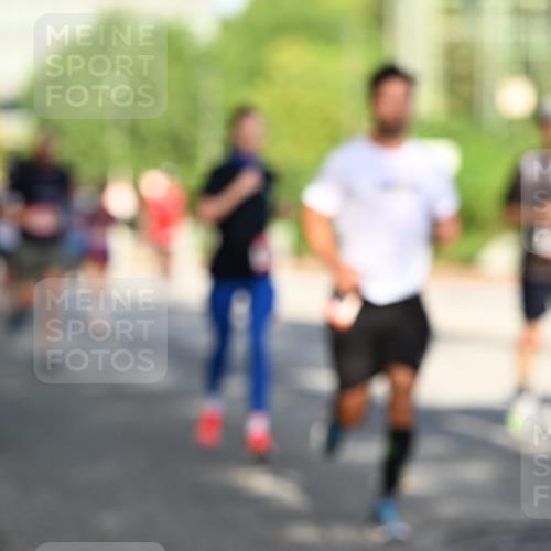 06.09.2026 - CURREX Alsterlauf Dr. Thomas Lammeyer http://msf.ph/oto/10123954 06.09.2026 09:40:35 Laufen  meine-sportfotos.de