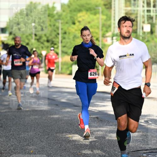 06.09.2026 - CURREX Alsterlauf Dr. Thomas Lammeyer http://msf.ph/oto/10123955 06.09.2026 09:40:36 Laufen 6261, 89, 2907 meine-sportfotos.de