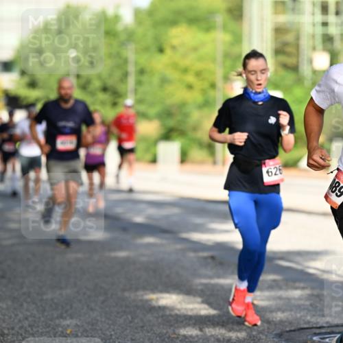 06.09.2026 - CURREX Alsterlauf Dr. Thomas Lammeyer http://msf.ph/oto/10123961 06.09.2026 09:40:36 Laufen 626, 189 meine-sportfotos.de