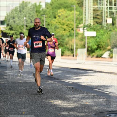 06.09.2026 - CURREX Alsterlauf Dr. Thomas Lammeyer http://msf.ph/oto/10123969 06.09.2026 09:40:37 Laufen 3814, 4505, 4016, 6104 meine-sportfotos.de