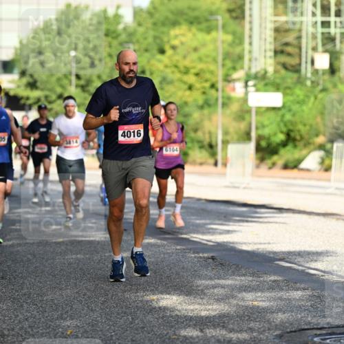 06.09.2026 - CURREX Alsterlauf Dr. Thomas Lammeyer http://msf.ph/oto/10123972 06.09.2026 09:40:38 Laufen 4505, 3814, 4016, 6104 meine-sportfotos.de