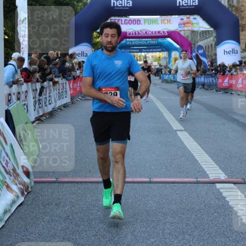 06.09.2026 - CURREX Alsterlauf Strokosch-Dieckow http://msf.ph/oto/10123974 06.09.2026 09:42:46 Ziel 2007, 2729, 3110, 3692, 3815, 4006, 4607, 5173, 5675, 5811, 6376, 6381 meine-sportfotos.de