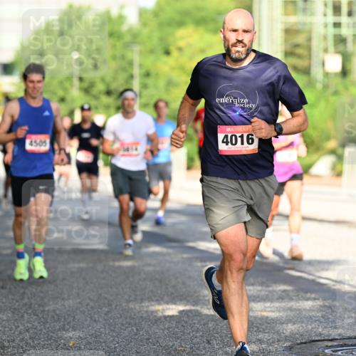 06.09.2026 - CURREX Alsterlauf Dr. Thomas Lammeyer http://msf.ph/oto/10123982 06.09.2026 09:40:39 Laufen 4505, 4016 meine-sportfotos.de