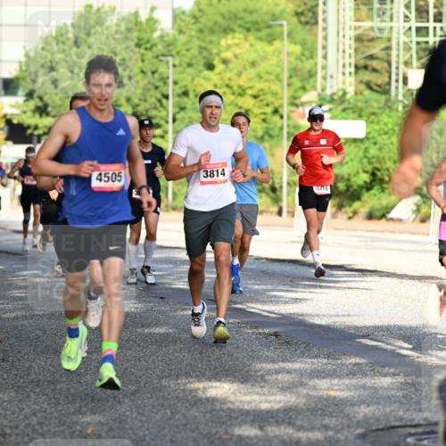 06.09.2026 - CURREX Alsterlauf Dr. Thomas Lammeyer http://msf.ph/oto/10123988 06.09.2026 09:40:40 Laufen 4505, 3814, 3524, 8316, 4016 meine-sportfotos.de