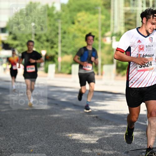 06.09.2026 - CURREX Alsterlauf Dr. Thomas Lammeyer http://msf.ph/oto/10124052 06.09.2026 09:40:47 Laufen 3524, 2245 meine-sportfotos.de