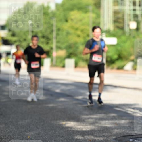 06.09.2026 - CURREX Alsterlauf Dr. Thomas Lammeyer http://msf.ph/oto/10124058 06.09.2026 09:40:47 Laufen 352 meine-sportfotos.de