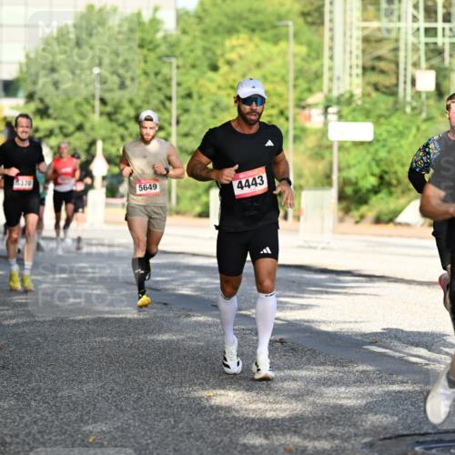 06.09.2026 - CURREX Alsterlauf Dr. Thomas Lammeyer http://msf.ph/oto/10124135 06.09.2026 09:40:55 Laufen 6370, 5649, 4443, 6371 meine-sportfotos.de