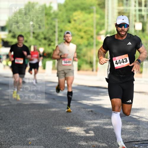 06.09.2026 - CURREX Alsterlauf Dr. Thomas Lammeyer http://msf.ph/oto/10124145 06.09.2026 09:40:56 Laufen 5649, 4443 meine-sportfotos.de
