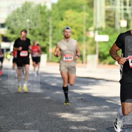 06.09.2026 - CURREX Alsterlauf Dr. Thomas Lammeyer http://msf.ph/oto/10124149 06.09.2026 09:40:56 Laufen 56, 49, 4443 meine-sportfotos.de