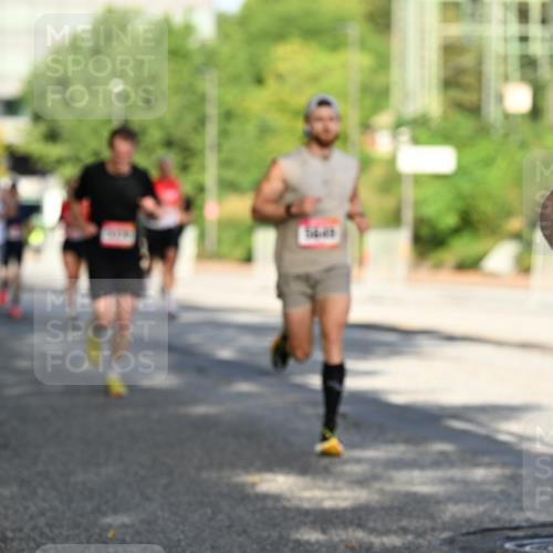 06.09.2026 - CURREX Alsterlauf Dr. Thomas Lammeyer http://msf.ph/oto/10124153 06.09.2026 09:40:57 Laufen 4443 meine-sportfotos.de