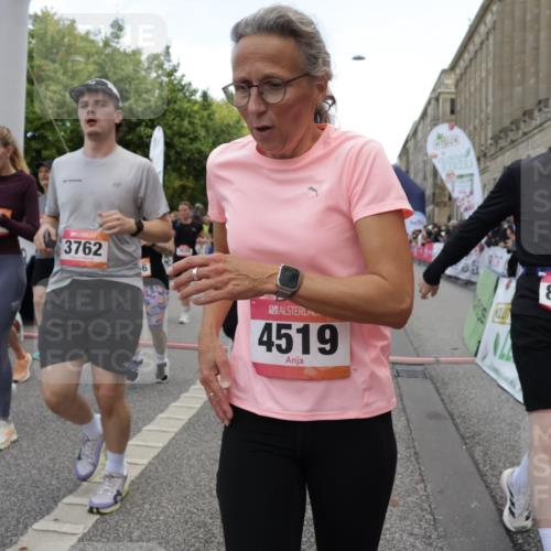 06.09.2026 - CURREX Alsterlauf Yannick Fuchs http://msf.ph/oto/10124167 06.09.2026 10:03:13 Ziel 2096, 2778, 3096, 3131, 3626, 3762, 3919, 3920, 4229, 4310, 4454, 4519, 4919, 4936, 5047, 5054, 5234, 5653, 5756, 5936, 6050, 6264, 6324, 6377, 6379, 8043, 8288 meine-sportfotos.de