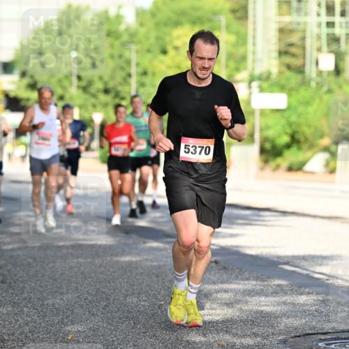 06.09.2026 - CURREX Alsterlauf Dr. Thomas Lammeyer http://msf.ph/oto/10124173 06.09.2026 09:40:59 Laufen 5370 meine-sportfotos.de