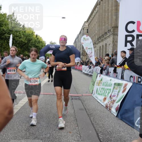 06.09.2026 - CURREX Alsterlauf Yannick Fuchs http://msf.ph/oto/10124176 06.09.2026 10:03:14 Ziel 2096, 2778, 3131, 3626, 3762, 3919, 3920, 4229, 4310, 4454, 4519, 4919, 4936, 5025, 5047, 5054, 5234, 5653, 5756, 5936, 6050, 6264, 6324, 6377, 6379, 8043, 8288 meine-sportfotos.de