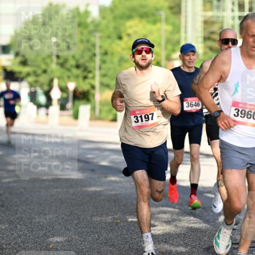 06.09.2026 - CURREX Alsterlauf Dr. Thomas Lammeyer http://msf.ph/oto/10124211 06.09.2026 09:41:03 Laufen 3197, 3646, 3960 meine-sportfotos.de