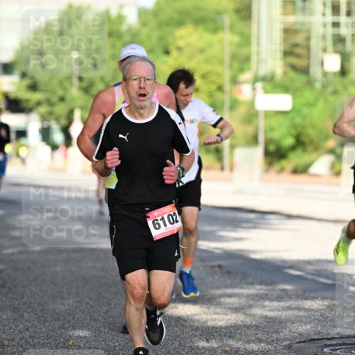 06.09.2026 - CURREX Alsterlauf Dr. Thomas Lammeyer http://msf.ph/oto/10124276 06.09.2026 09:41:13 Laufen 6102, 4910 meine-sportfotos.de