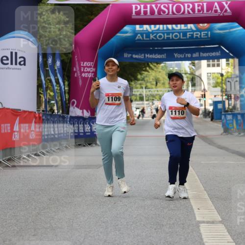 06.09.2026 - CURREX Alsterlauf Strokosch-Dieckow http://msf.ph/oto/10124288 06.09.2026 12:13:36 Ziel 1109, 1110 meine-sportfotos.de