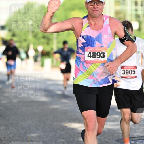 06.09.2026 - CURREX Alsterlauf Dr. Thomas Lammeyer http://msf.ph/oto/10124289 06.09.2026 09:41:14 Laufen 11, 4893, 3905 meine-sportfotos.de