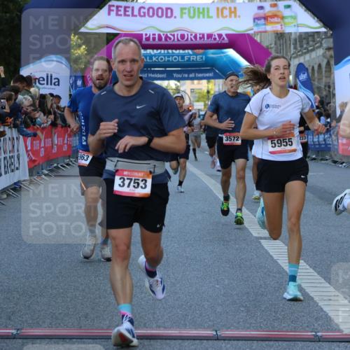 06.09.2026 - CURREX Alsterlauf Strokosch-Dieckow http://msf.ph/oto/10124290 06.09.2026 09:43:11 Ziel 2137, 2907, 3572, 3753, 5325, 5776, 5904, 5952, 5955, 5963, 6002, 6221, 8233, 8330 meine-sportfotos.de