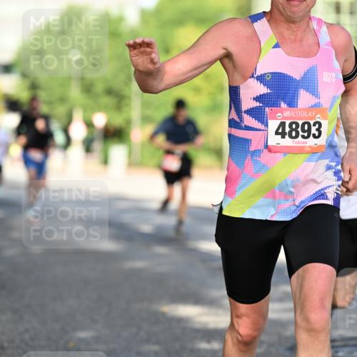 06.09.2026 - CURREX Alsterlauf Dr. Thomas Lammeyer http://msf.ph/oto/10124292 06.09.2026 09:41:15 Laufen 4893, 3905 meine-sportfotos.de