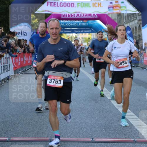 06.09.2026 - CURREX Alsterlauf Strokosch-Dieckow http://msf.ph/oto/10124299 06.09.2026 09:43:11 Ziel 2137, 2907, 3572, 3753, 5325, 5776, 5904, 5952, 5955, 5963, 6002, 6221, 8233, 8330 meine-sportfotos.de