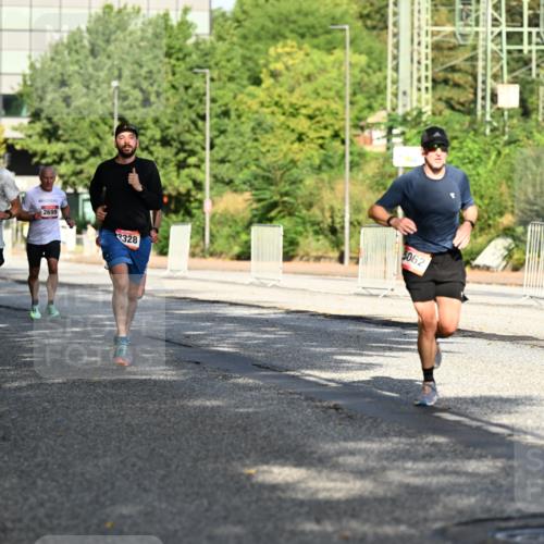 06.09.2026 - CURREX Alsterlauf Dr. Thomas Lammeyer http://msf.ph/oto/10124304 06.09.2026 09:41:16 Laufen 5402, 5114, 2699, 328, 5062 meine-sportfotos.de