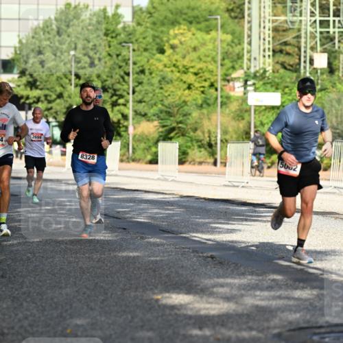 06.09.2026 - CURREX Alsterlauf Dr. Thomas Lammeyer http://msf.ph/oto/10124307 06.09.2026 09:41:16 Laufen 5402, 5606, 5114, 2699, 8328, 5062 meine-sportfotos.de