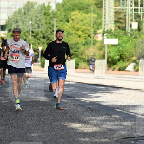 06.09.2026 - CURREX Alsterlauf Dr. Thomas Lammeyer http://msf.ph/oto/10124317 06.09.2026 09:41:17 Laufen 5606, 24, 5114, 2699, 8328 meine-sportfotos.de