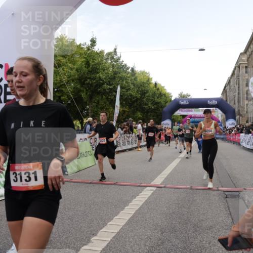 06.09.2026 - CURREX Alsterlauf Yannick Fuchs http://msf.ph/oto/10124356 06.09.2026 10:03:18 Ziel 2323, 2334, 2522, 2778, 3131, 3626, 3762, 3874, 4229, 4519, 4919, 4936, 5025, 5047, 5054, 5552, 5653, 5756, 6050, 6324, 6345, 6355, 6377, 8043, 8150, 8288 meine-sportfotos.de