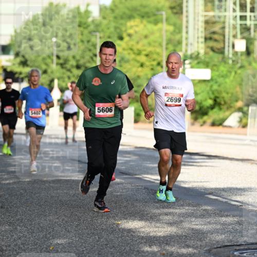 06.09.2026 - CURREX Alsterlauf Dr. Thomas Lammeyer http://msf.ph/oto/10124357 06.09.2026 09:41:21 Laufen 3723, 5606, 5402, 2699 meine-sportfotos.de