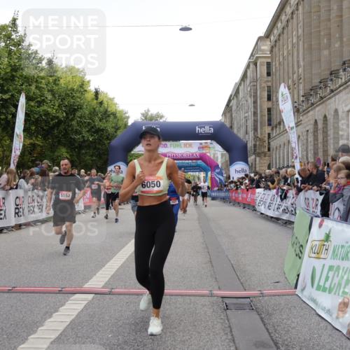 06.09.2026 - CURREX Alsterlauf Yannick Fuchs http://msf.ph/oto/10124370 06.09.2026 10:03:19 Ziel 2323, 2334, 2522, 3131, 3626, 3762, 3874, 4229, 4919, 4936, 5025, 5047, 5054, 5552, 5653, 5756, 6050, 6345, 6355, 6377, 8043, 8150 meine-sportfotos.de